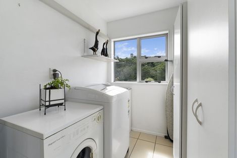 Photo of property in 51 Te Puia Drive, Aotea, Porirua, 5024