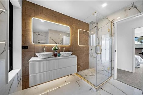 Photo of property in 7d Sirius Place, Botany Downs, Auckland, 2010