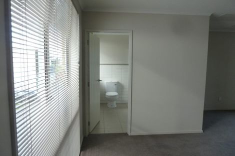 Photo of property in 9 Mcginty Street, Takanini, 2112