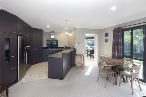 Photo of property in 4 Vaughan Way, Redwood, Christchurch, 8051