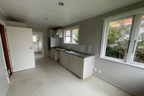 Photo of property in 28 Roberts Avenue, Bayswater, Auckland, 0622