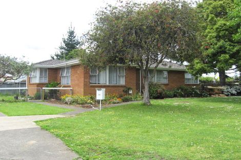 Photo of property in 20 Forbury Place, Mangere, Auckland, 2022