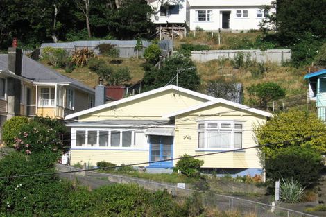 Photo of property in 89 Farnham Street, Mornington, Wellington, 6021