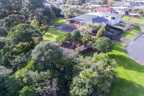 Photo of property in 2 Wharf Road, Te Atatu Peninsula, Auckland, 0610