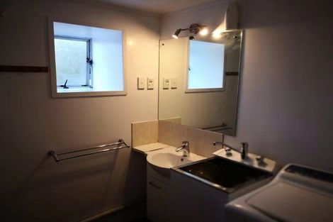 Photo of property in 16 Tyne Road, Forrest Hill, Auckland, 0620