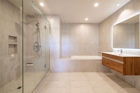 Photo of property in 4 Resolution Drive, Gulf Harbour, Whangaparaoa, 0930