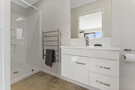 Photo of property in 18 Grefor Lane, Waitarere, Levin, 5574