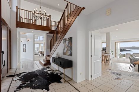 Photo of property in 189 Vaughans Road, Okura, Albany, 0792