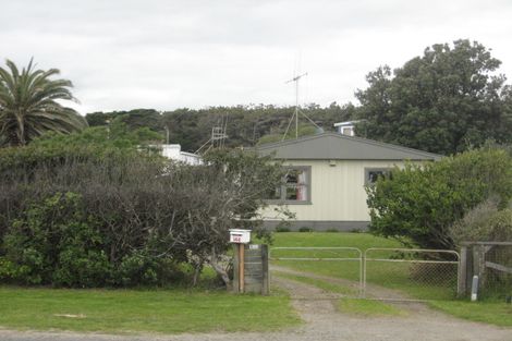 Photo of property in 144 Park Avenue, Waitarere Beach, Levin, 5510