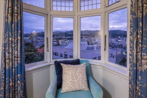 Photo of property in 6 Earls Terrace, Mount Victoria, Wellington, 6011