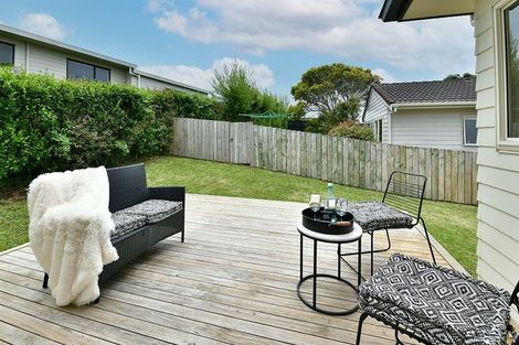 Photo of property in 10a Melia Place, Stanmore Bay, Whangaparaoa, 0932