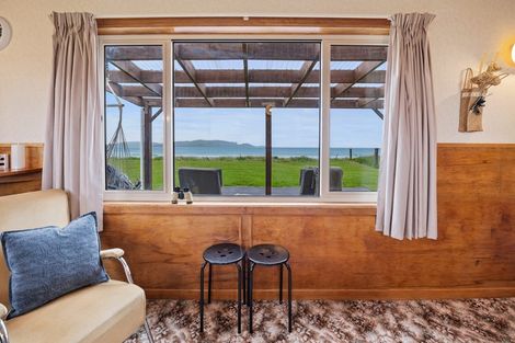 Photo of property in 511 Waikawa-curio Bay Road, Curio Bay, Tokanui, 9884