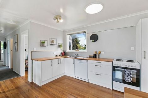 Photo of property in 13 Cooper Place, Papakura, 2110