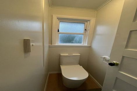Photo of property in 14 Karamu Street, Upper Riccarton, Christchurch, 8041