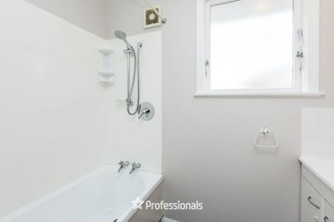 Photo of property in 16 Ruru Crescent, Heretaunga, Upper Hutt, 5018