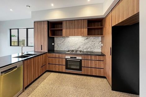 Photo of property in 7a Ballial Place, West Harbour, Auckland, 0618