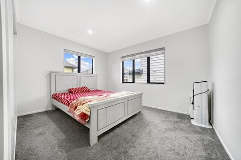 Photo of property in 14a Cairnsvale Rise, Manurewa, Auckland, 2105