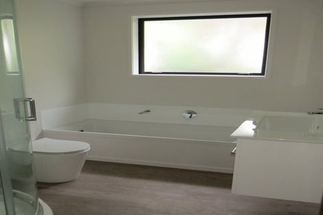 Photo of property in 28 Doone Street, Lynmouth, New Plymouth, 4310