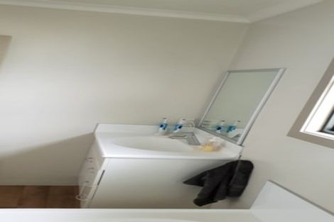 Photo of property in 47 Grove Road, Papakura, 2110