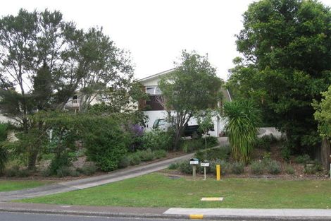 Photo of property in 2/21 Glamorgan Drive, Torbay, Auckland, 0630