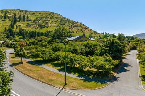 Photo of property in 2 Bramshill Drive, Lower Shotover, Queenstown, 9371