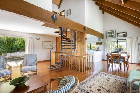 Photo of property in 51 Grand View Road, Leigh, 0985