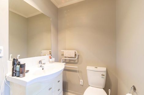 Photo of property in 9h Denver Place, Hamilton East, Hamilton, 3216