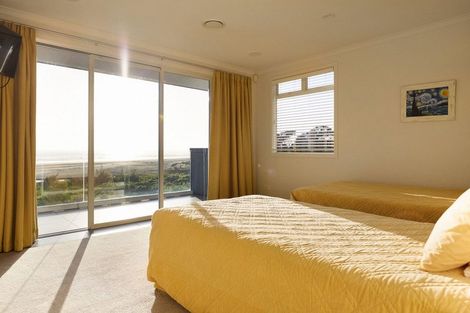 Photo of property in 165 Pohutukawa Avenue, Ohope, 3121