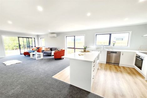 Photo of property in 13 Rotoiti Place, Paraparaumu, 5032