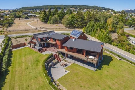 Photo of property in 314 Beacon Point Road, Wanaka, 9305