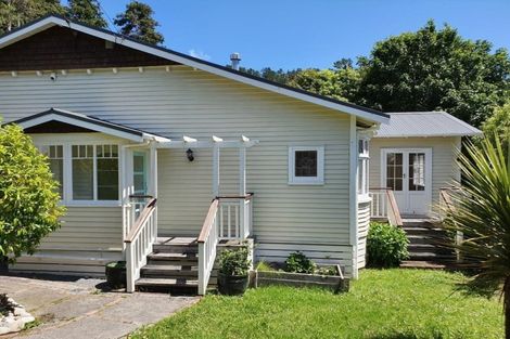 Photo of property in 434a Stokes Valley Road, Stokes Valley, Lower Hutt, 5019