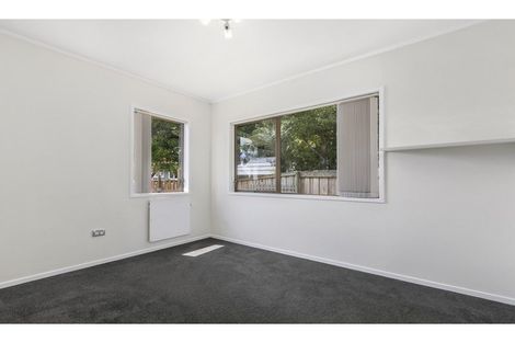 Photo of property in 1/20 Halder Place, Torbay, Auckland, 0632