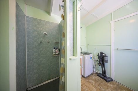 Photo of property in 36 Home Street, Manapouri, 9679