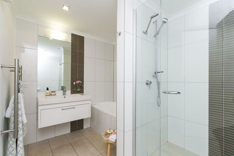 Photo of property in Bellagio Apartments, 2b/39 Taranaki Street, Te Aro, Wellington, 6011