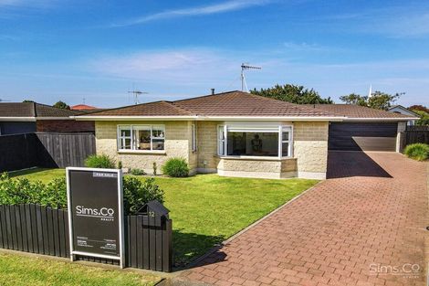 Photo of property in 12 Kakaho Drive, Tawhero, Whanganui, 4501