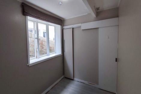 Photo of property in 4 Mills Road, Brooklyn, Wellington, 6021