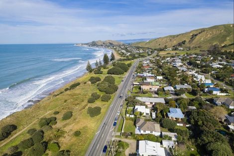 Photo of property in 28 Moana Road, Okitu, Gisborne, 4010