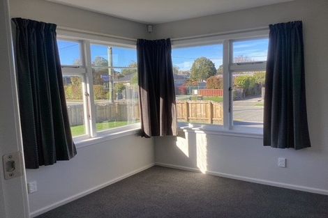 Photo of property in 11 Pembroke Street, Avondale, Christchurch, 8061