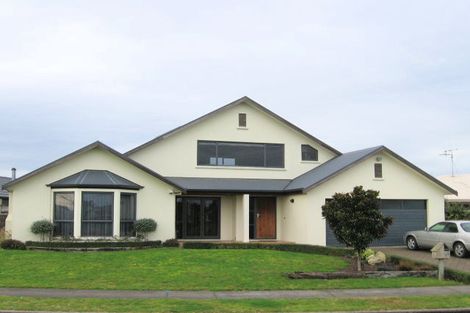 Photo of property in 45 Waiwherowhero Drive, St Andrews, Hamilton, 3200