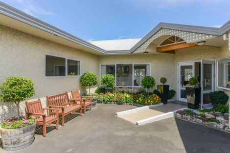 Photo of property in 20a Busby Hill, Havelock North, 4130