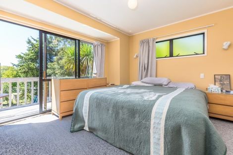 Photo of property in 2a Parklands Avenue, Swanson, Auckland, 0612