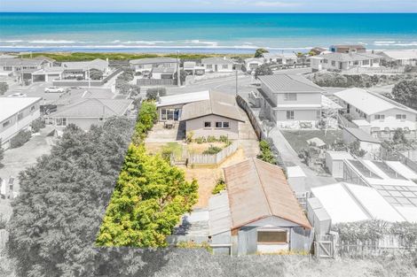 Photo of property in 178 Karaka Street, Castlecliff, Whanganui, 4501