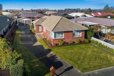 Photo of property in 21 Clipper Place, Redwood, Christchurch, 8051