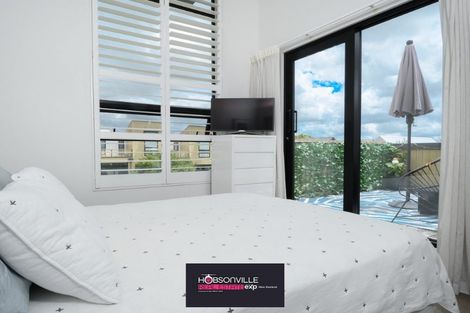 Photo of property in 21 Isitt Road, Hobsonville, Auckland, 0616