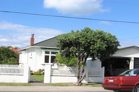 Photo of property in 30 Stone Street, Miramar, Wellington, 6022