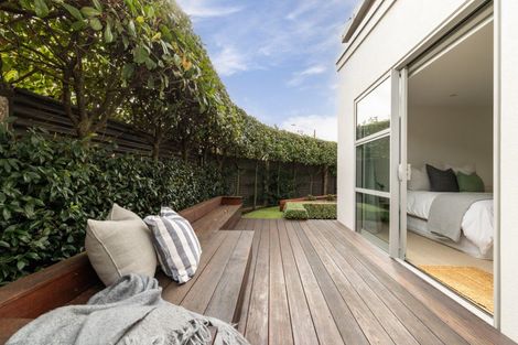 Photo of property in 190d Charles Street, Westshore, Napier, 4110