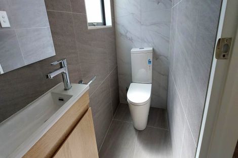 Photo of property in 20a Mackenzie Street, Te Atatu South, Auckland, 0610