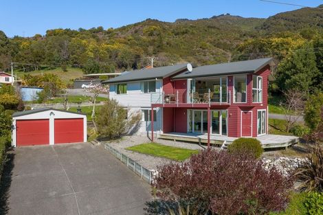 Photo of property in 2 Takorika Street, Havelock, 7100