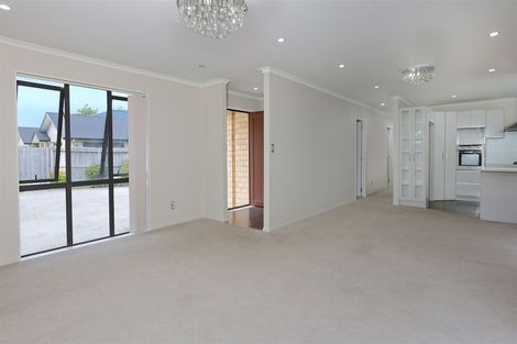 Photo of property in 50b Pinedale Place, Henderson, Auckland, 0610