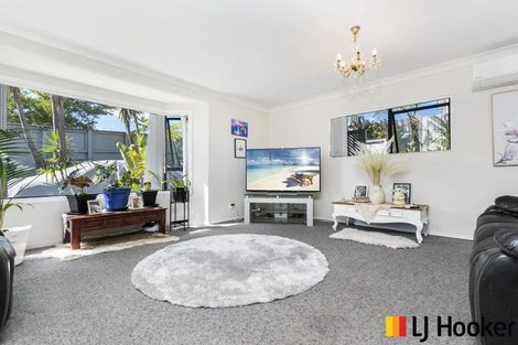 Photo of property in 38 Wairere Road, The Gardens, Auckland, 2105